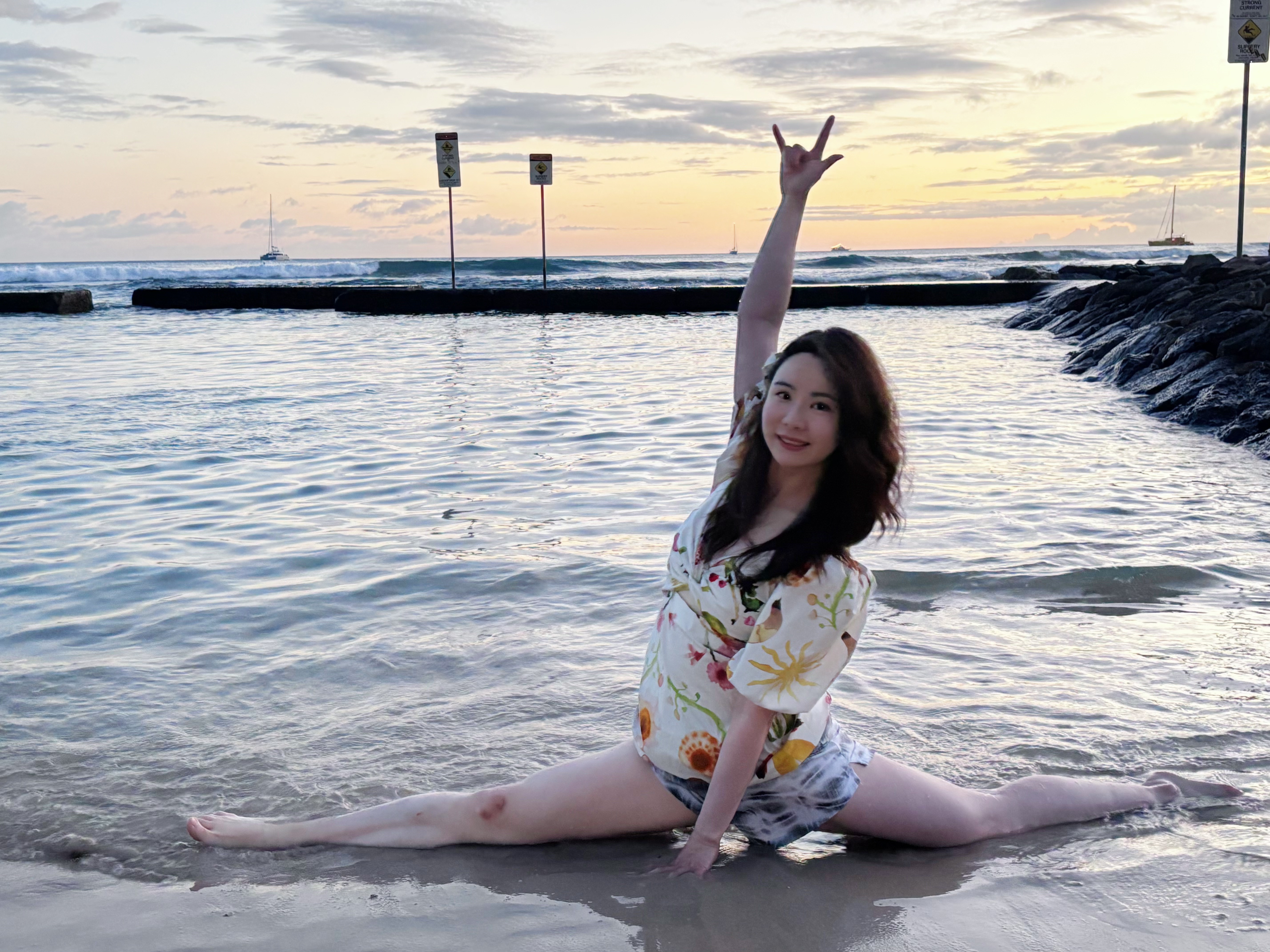 Enjoying the sunset by the ocean in Hawaii